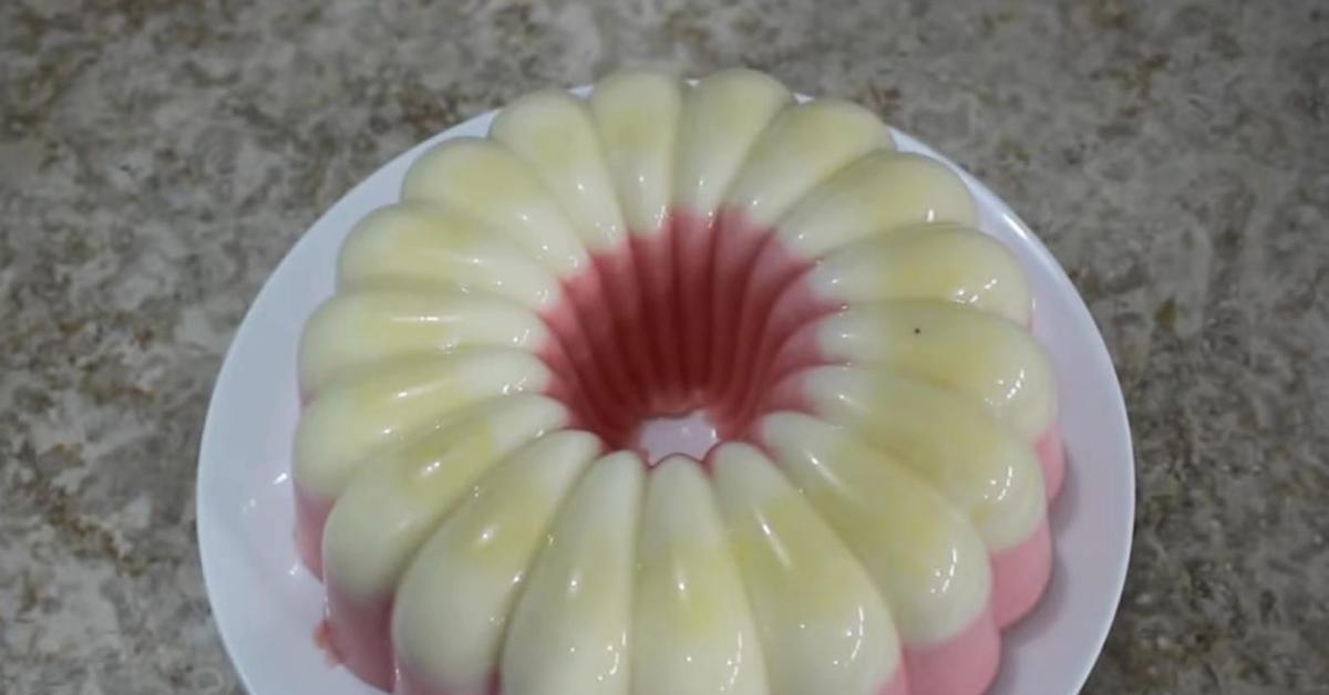 Resep Hari Ini: Puding Busa Strawberry Manis dan Lembut, Yuk Simak Selengkapnya