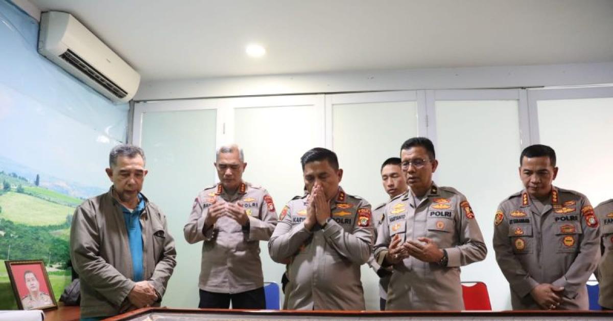Detik-detik Kapolsek Jatinegara Kompol Entong Raharja Meninggal Usai Salat Zuhur di Musala