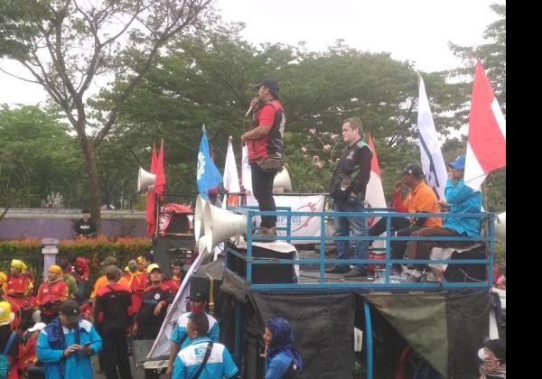 Terdampak Langsung Kenaikan BBM, Ojol di Tangerang Berharap Dapat BST Dari Pemerintah 