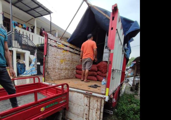 Macet Perbaikan Jalan Pantura Rembang, Diduga Jadi Penyebab Cabai Dijual Rp 120 Ribu Per Kilo di Bekasi