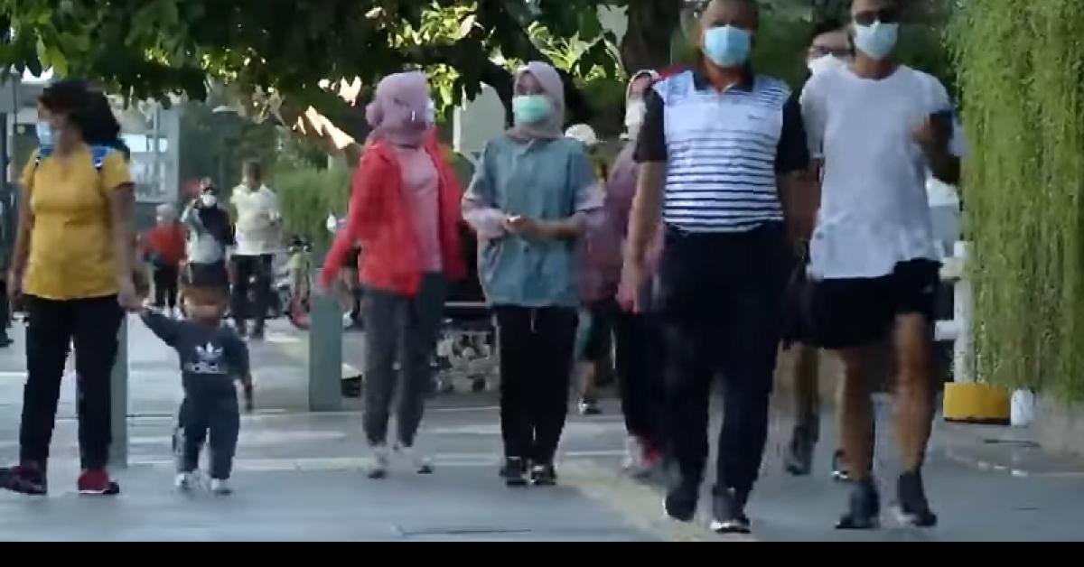Terbaru Covid 19, Warga Jakarta Diperbolehkan Copot Masker di Bus dan KRL