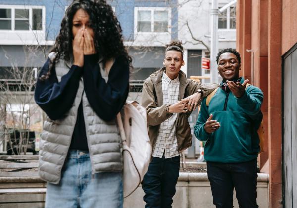 Mengenal Psychological Bullying: Perundungan yang Bisa Terjadi di Tempat Kerja