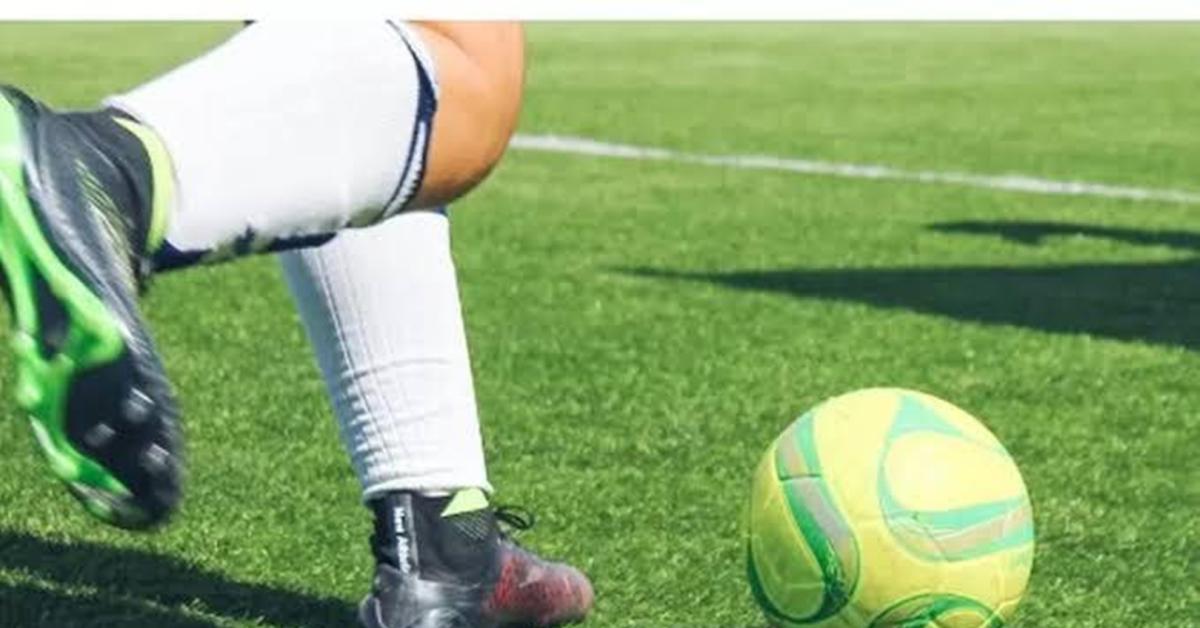 5 Rekomendasi Sepatu Minisoccer dengan Harga Murah, DiJamin Maksimalkan Skill Kamu!