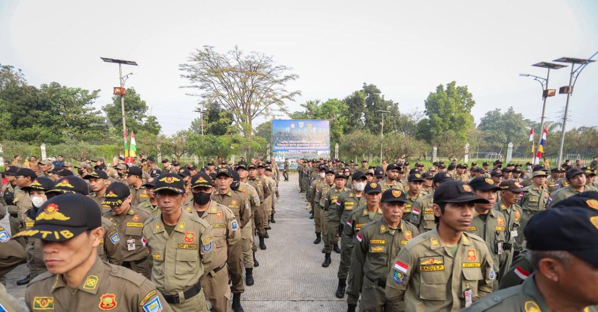 Linmas, Ujung Tombak Amankan Pemilu di Kota Bandung