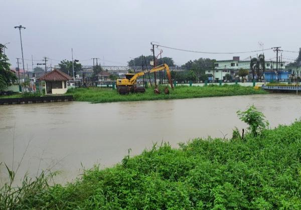 Curah Hujan Tinggi, BPBD Kota Bekasi Peringatkan Masyarakat Waspadai Banjir