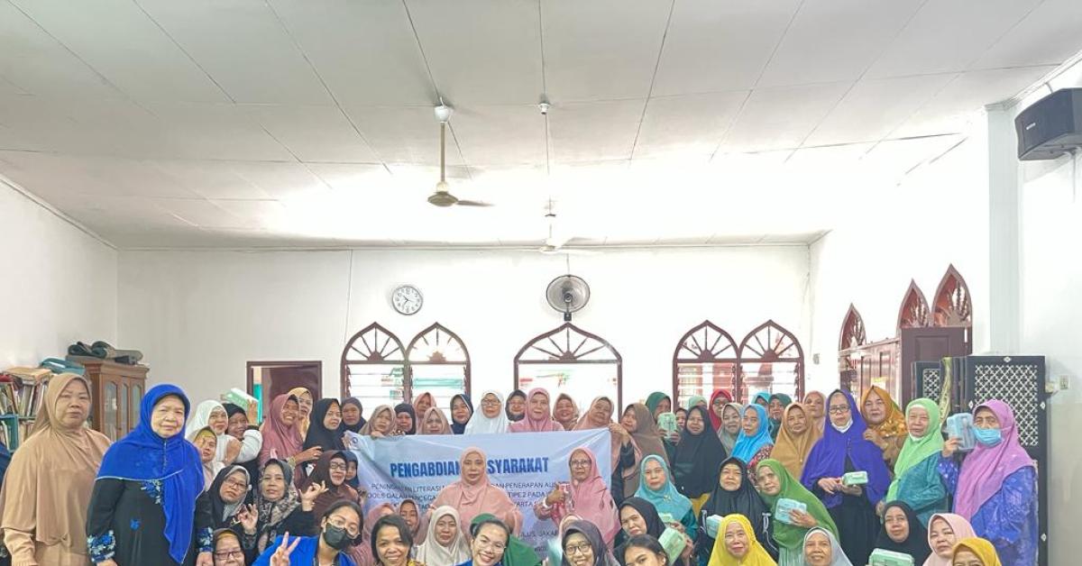 Tingkatkan Literasi Tentang Bahaya Mikroplastik dan Diabetes Kepada Ibu-ibu Majelis Taklim, Dosen Keperawatan 