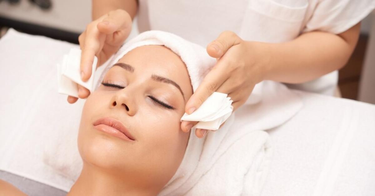 Manfaat Rutin Facial untuk Menjaga Kulit Sehat dan Berseri