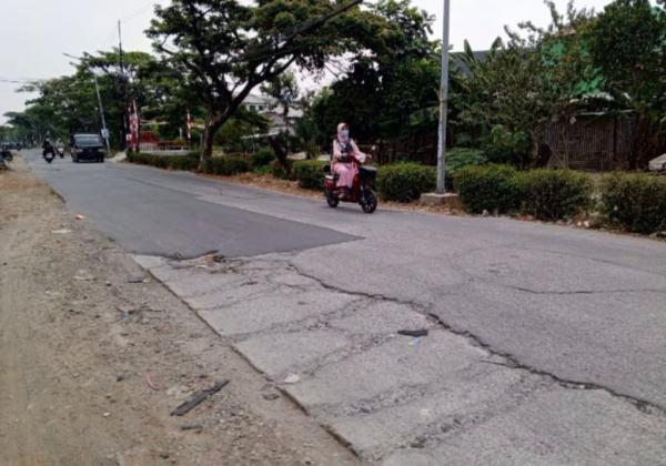 Daftar 10 Provinsi dengan Jalan Rusak Terpanjang di Indonesia Versi Kementerian PU