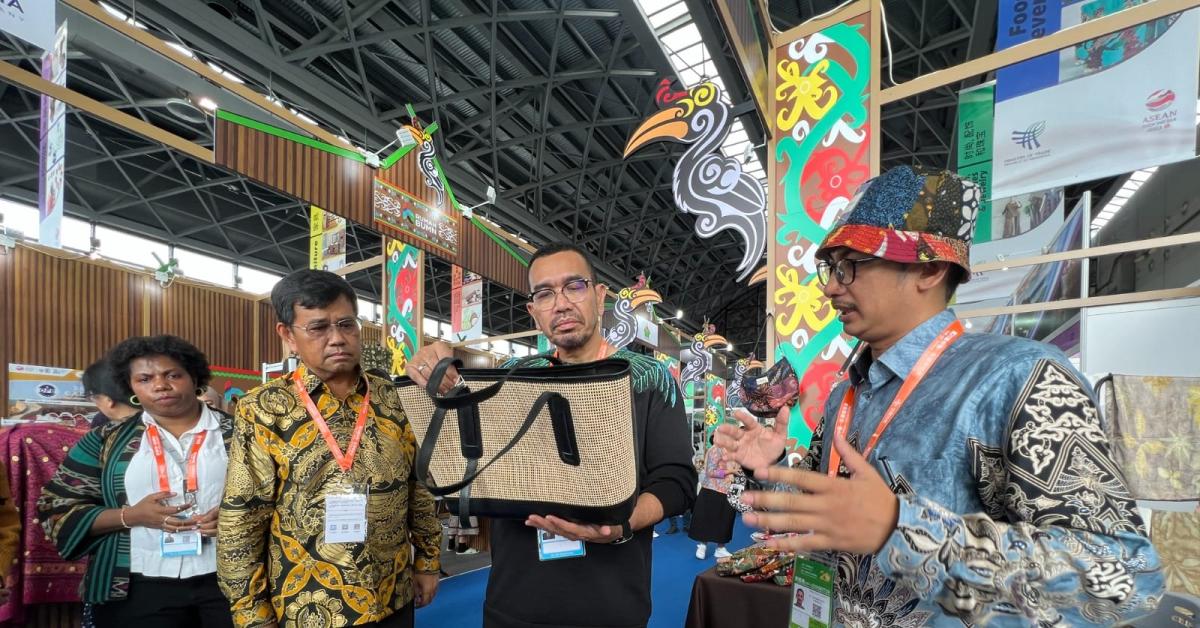 Dukung UMKM Go Global, Telkom Bawa UKM Binaan Ikuti China-ASEAN Expo