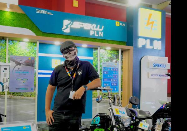PLN Kenalkan Motor Konversi di IIMS 2023, Apa Sih Keunggulan Kendaraan Listrik? Yuk Simak!