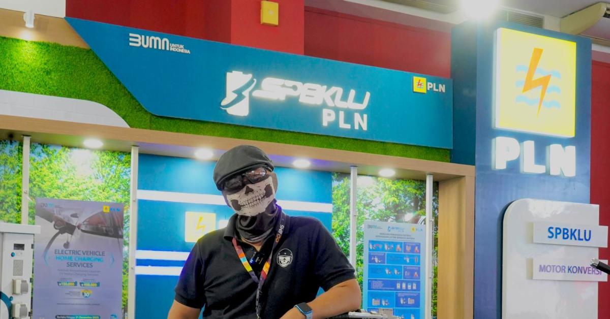 PLN Kenalkan Motor Konversi di IIMS 2023, Apa Sih Keunggulan Kendaraan Listrik? Yuk Simak!