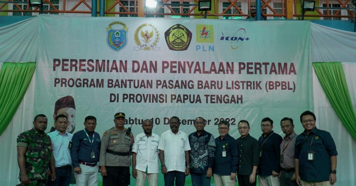 Bantuan Pasang Baru Listrik PLN, 1.920 Rumah Tangga di Papua Dapat Penerangan Gratis