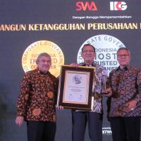 BTN SABET PENGHARGAAN TATA KELOLA PERUSAHAAN TERBAIK 458c597a6f85cfa2489797817936d3de.jpg