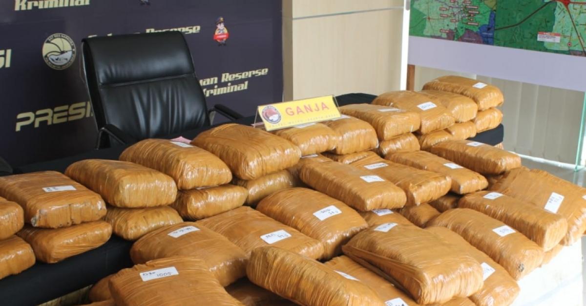 Ganja Seberat 1,2 Ton Diamankan Polres Metro Jakarta Barat