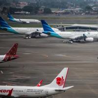 Siap-Siap harga tiket pesawat naik,  Siap-Siap tiket pesawat naik,  harga tiket naik,  harga tiket pesawat naik,  Surat Kemenko Marves, Surat Kemenko Marves Bocor, iuran pariwisata tiket pesawat, iuran pariwisata tiket penerbangan, Akun X Alvin Lie,  Keme 4b071da3ebef174cbb6f65ce6e7218c3