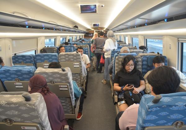 Harga Tiket Kereta Cepat Jakarta Bandung Whoosh Masih Aman di Kantong, Jokowi: Sekitar Rp250.000-Rp350.000 