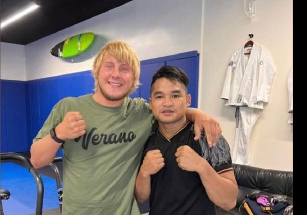 Hidung Petarung MMA Indonesia Berdarah Jalani Latihan 'Gila' Dengan Jagoan UFC!