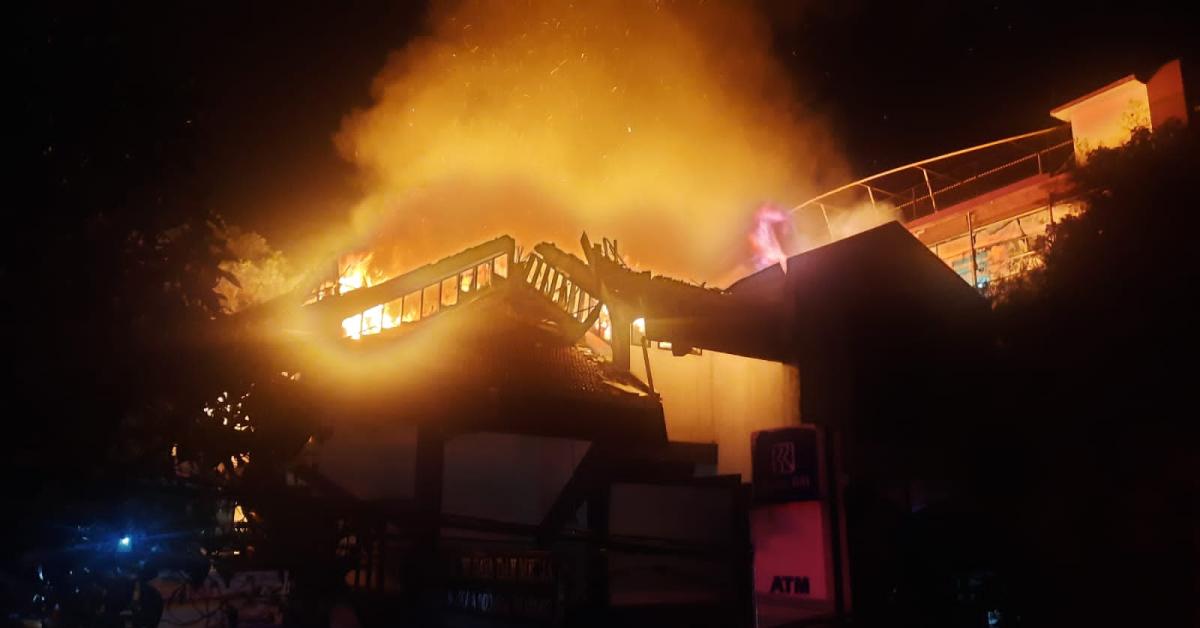 Gedung ISBI Bandung Terbakar