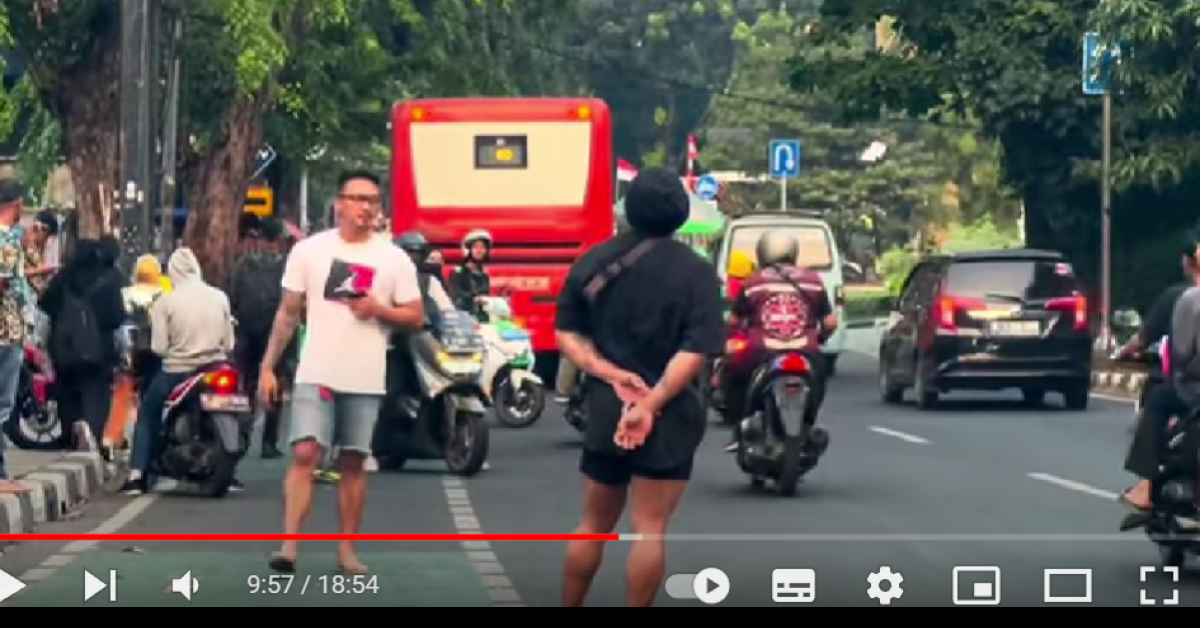 Konten Kreator Cegat Pengemudi Lawan Arah Nyaris Dikeroyok Massa, Kini Minta Maaf dan Hapus Video