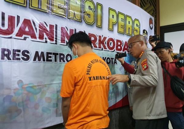 Pemilik 'Pabrik' Narkotika Sintetis di Kabupaten Bekasi Ternyata Baru Berusia 23 Tahun