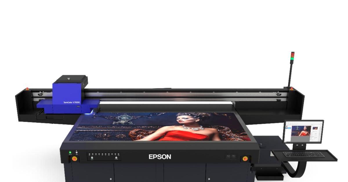 Perkenalkan Printer Flatbed UV Pertama SureColor SC-V7000, Epson Perluas Aplikasi Signage yang Lebih Luas