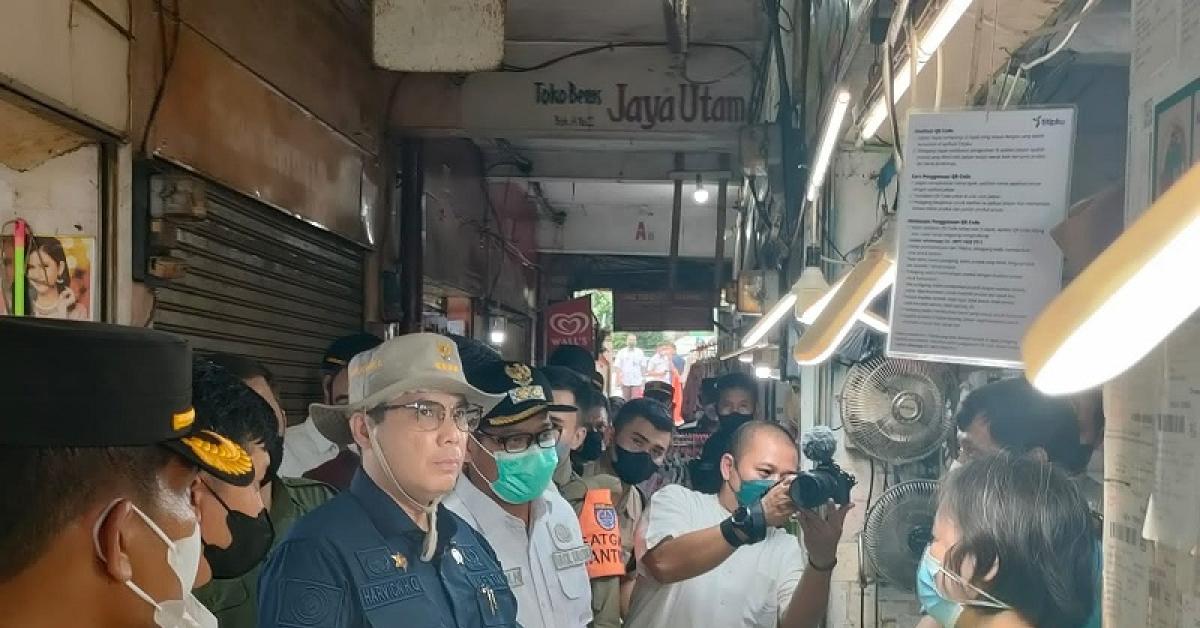 Pantau Ketersediaan Komoditas Pangan, Wamentan Sidak ke Pasar Agung Depok