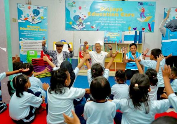 Ribuan Relawan PLN Telah Salurkan Bantuan Peduli Pendidikan ke 12.205 Penerima Manfaat