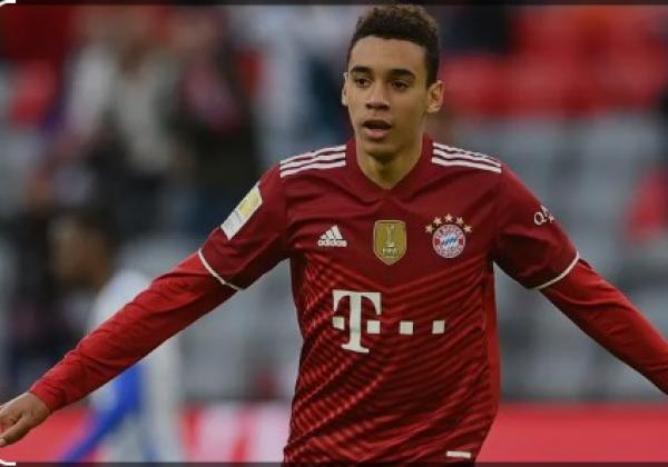 Gelandang Bayern Munich Jamal Musiala Cedera Patah Pergelangan Kaki Kiri