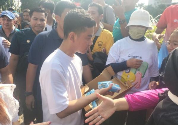 Selasa Pekan Depan, Bawaslu Panggil Gibran Buntut Bagi Bagi Susu di Jakarta Car Free Day 