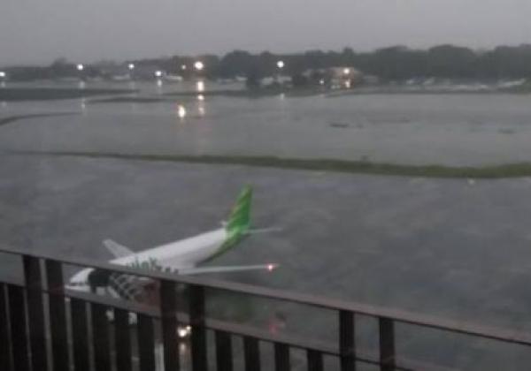 Cuaca Buruk, 4 Pesawat yang Akan Mendarat di Bandara Soekarno Hatta Terpaksa Dialihkan ke Palembang