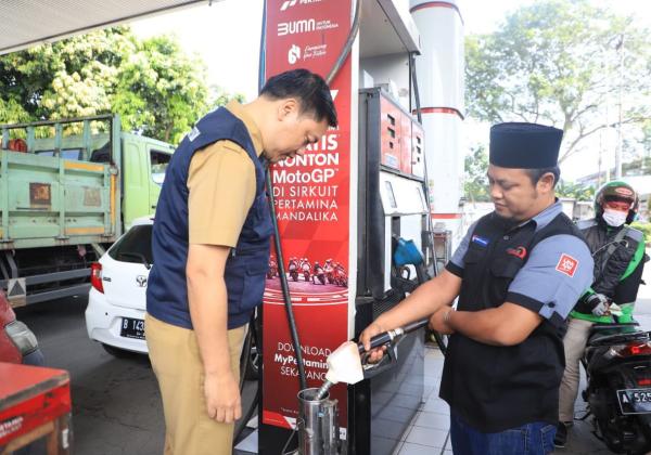 Cegah Kecurangan Oleh SPBU 'Nakal' Saat Musim Mudik, Alat Takar BBM di Tangerang Diuji Tera