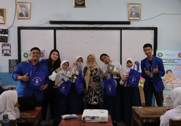 Mahasiswa ESA UNGGUL Gelar Kampanye Anti Bullying di Sekolah