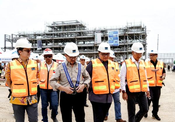 Dorong Akselerasi Pertumbuhan Ekonomi, Menko Airlangga Tinjau Kemajuan KEK JIIPE Gresik