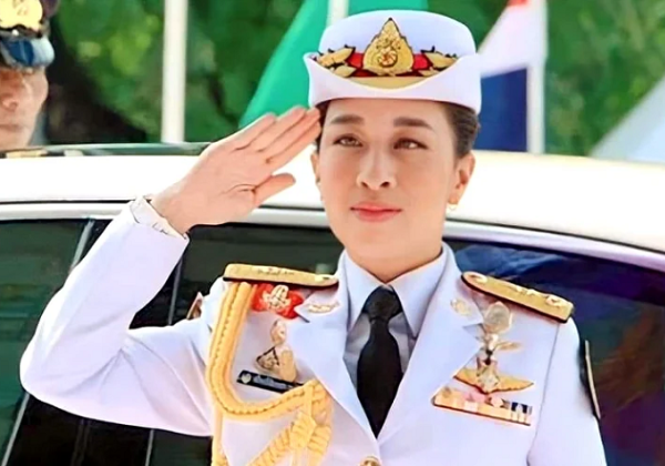 Putri Tertua Raja Thailand Mendadak Pingsan, Kenapa?
