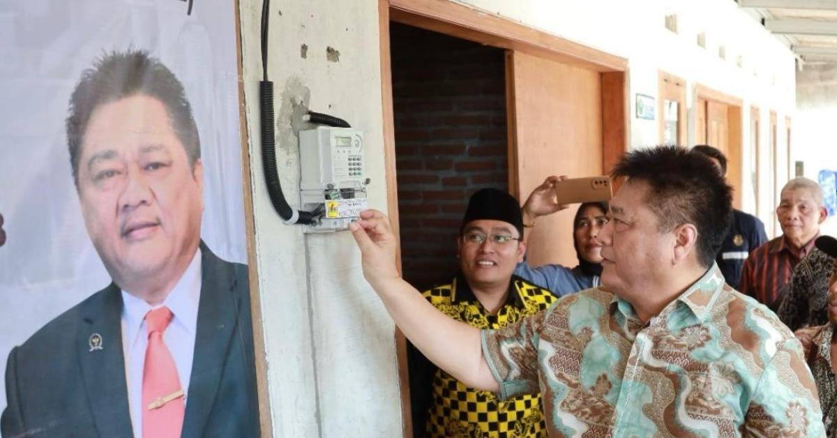 Negara Hadir, 453 Warga Prasejahtera di Kota Malang Dapat Sambungan Listrik PLN Gratis