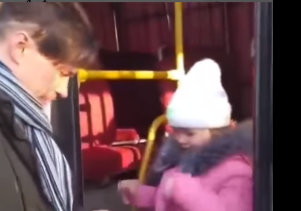 Nyesek Video Perpisahan Anak dan Ayah Sebelum Berperang dengan Rusia, Tangisannya Buat Hati Warganet Hancur