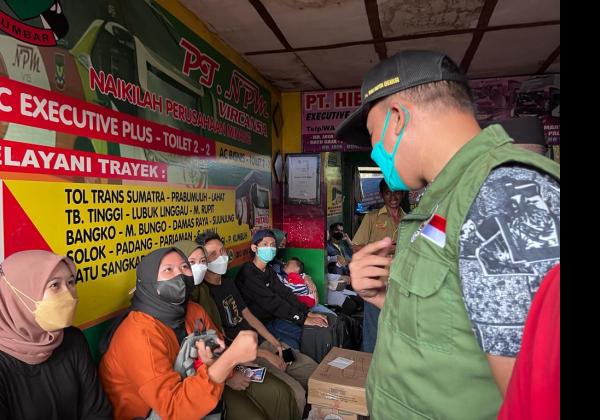 Terminal Bekasi Membludak, Plt Wali Kota Bekasi Pastikan Penumpang Tetap Bisa Berangkat