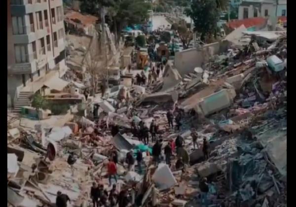 Update Gempa Turki: 1 Warga Lombok Ditemukan Wafat di Reruntuhan Apartemen