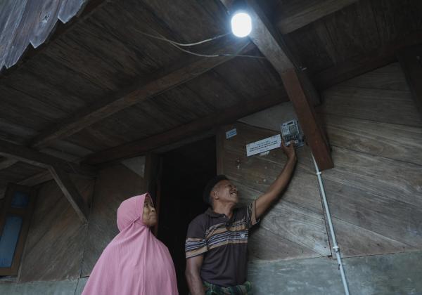 Negara Hadir, 2.793 Keluarga di NTT Kini Mendapat Listrik PLN 24 Jam