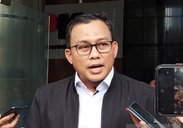 2 Eks Direktur PT Pertamina Dipanggil KPK Soal Korupsi Pengadaan LNG Periode 2011 - 2014