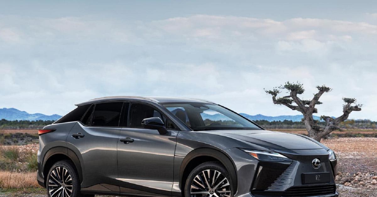 Lexus Resmi Luncurkan 2 Mobil Ramah Lingkungan Untuk Pasar Indonesia, Harganya Tembus Segini