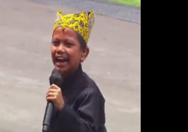 Viral Farel Prayoga Bawakan Lagu 'Ojo Dibandingke' di Istana Negara, Siapa Dia?