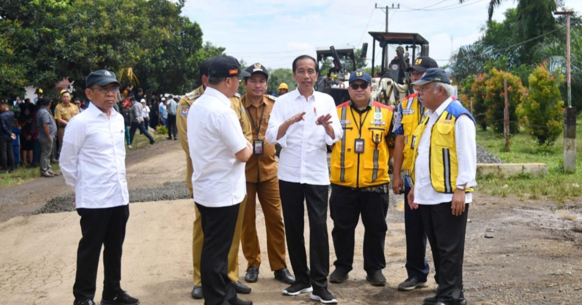  Jokowi Sebut Besarnya Dana Inpres Untuk Lampung Berkat Peran Gubernur