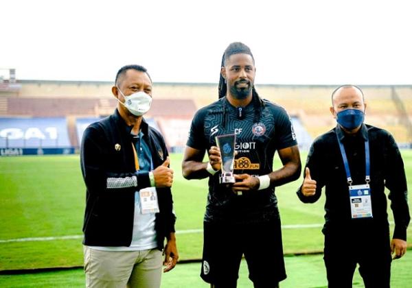 Kontrak Belum Berakhir, Arema FC Kecewa Dengan Carlos Fortes yang Baru Dikenalkan PSIS
