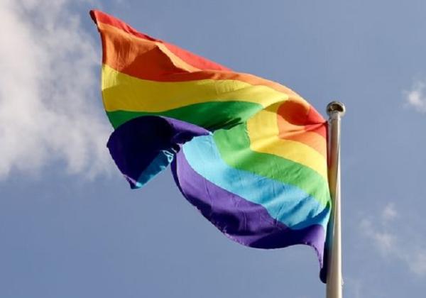 Ketua PBNU Persilakan Kedubes Inggris Kibar Bendera LGBT, Gus Umar: Astagfirullah Pak Yahya