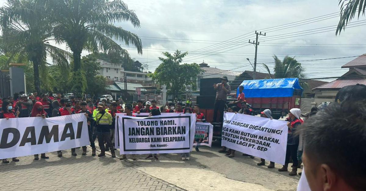Terlantar Akibat Penyidikan di Bareskrim Polri, Ratusan Karyawan PT Batuah Energi Prima Gelar Aksi Damai