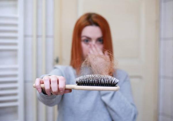 Berikut Ini Tips Cara Menghilangkan Rambut Rontok dengan Bahan Alami