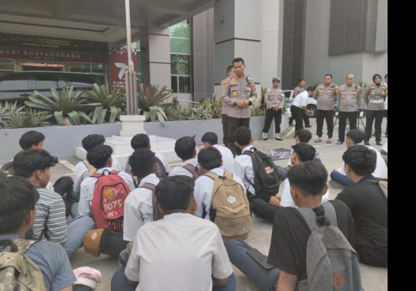 Hari Pertama Masuk Sekolah, Pelajar di Kabupaten Tangerang Diamankan Polisi Saat Akan Tawuran