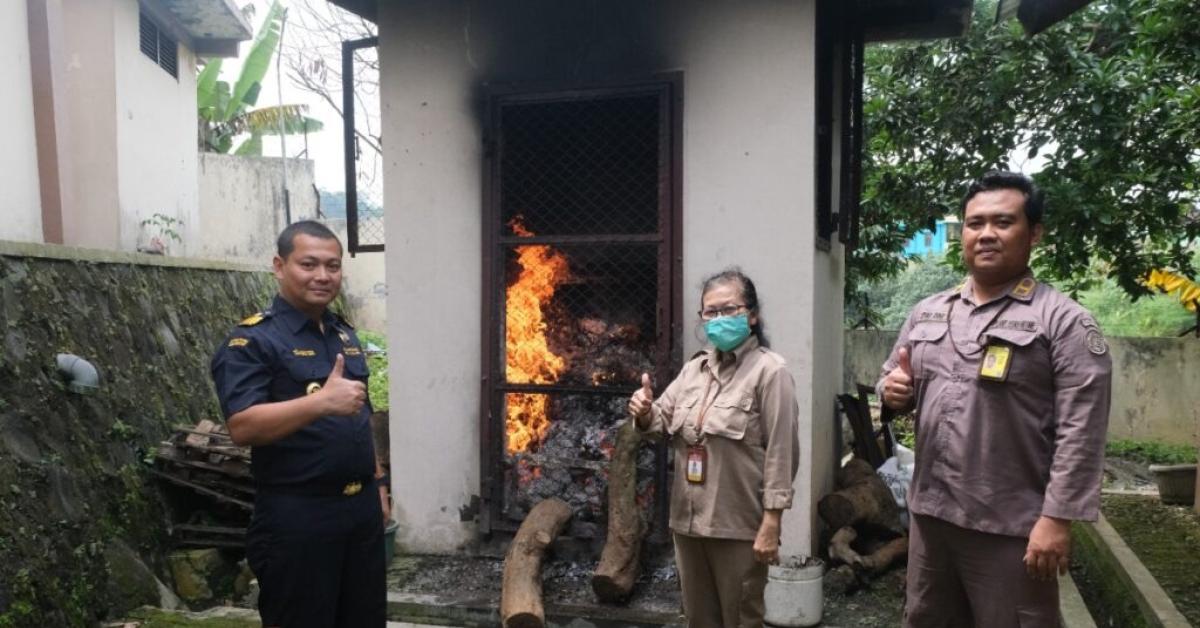 Jelang Akhir Tahun 2022, Bea Cukai Kembali Gelar Pemusnahan di Tiga Kota