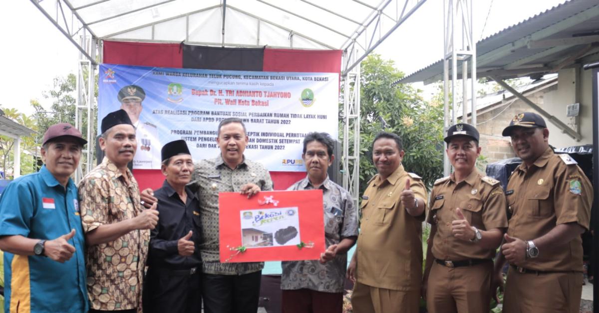 Pemkot Bekasi Berikan Bantuan Renovasi RUTILAHU di Teluk Pucung, Bekasi Utara